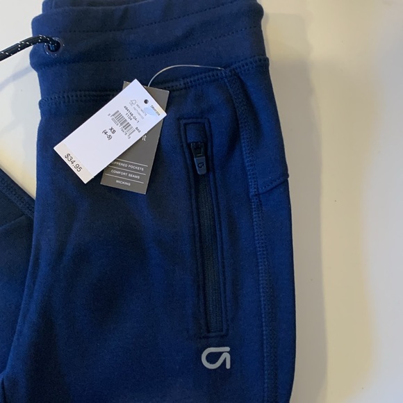 Gap Kids Tech Joggers - Picture 2 of 5